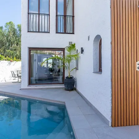 펜션 Luxury House With Private Heated Pool In Nerja! *