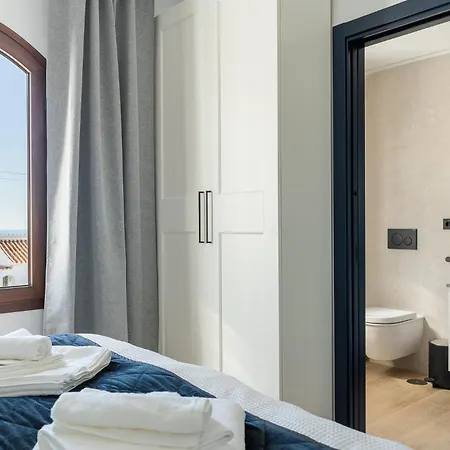 Luxury House With Private Heated Pool In Nerja! 네르하