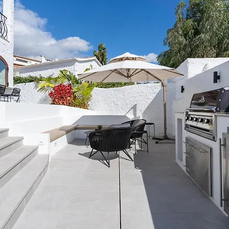 Luxury House With Private Heated Pool In Nerja! * 네르하